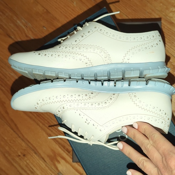 Shoes - Picture 4 of 6